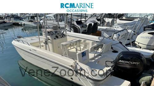 Tekniset tiedot ja arvostelut